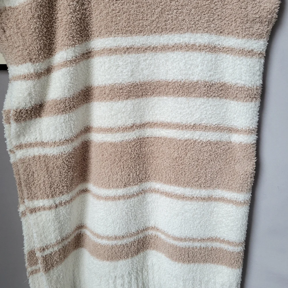 Barefoot‎ Dreams CozyChic Border Bar Stripe Throw Plush Blanket 51